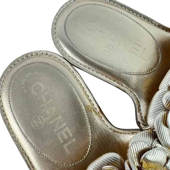 CHANEL Gold Leather Camellia Flower Toe Ring Sandals Made in Italy 36C - 6US - Picture 9 of 14